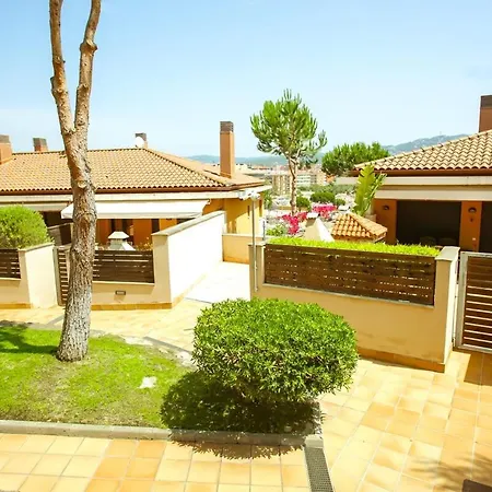 Casa A1 Beautiful House Few Steps From The アパート *